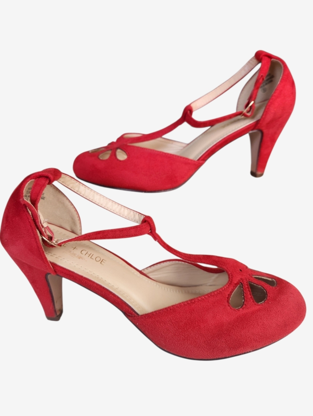 Chase & Chloe Red Faux Suede Kimmy-36  Teardrop Cut Out T-Strap Mid Heel Pumps 9